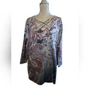 The Avenue Women's Plus Size 30/32 Paisley Tunic Top Shirt Sparkles Pink Gray
